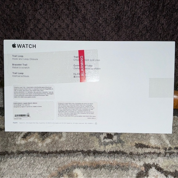 Apple Watch Ultra Trail Loop M/L Yellow/Beige - Picture 3 of 3